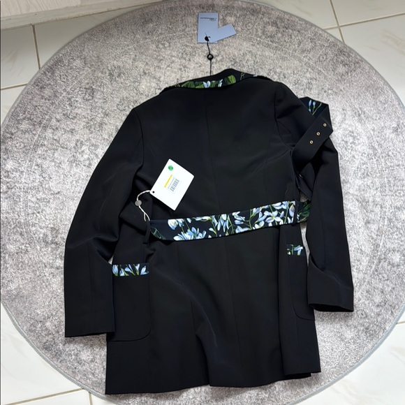 Black Floral Blazer with Belt - Picture 8 of 8
